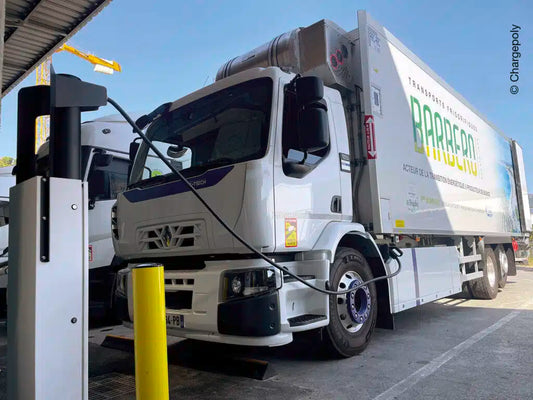 Subventions pour les bornes de recharge de poids lourds et camions électriques