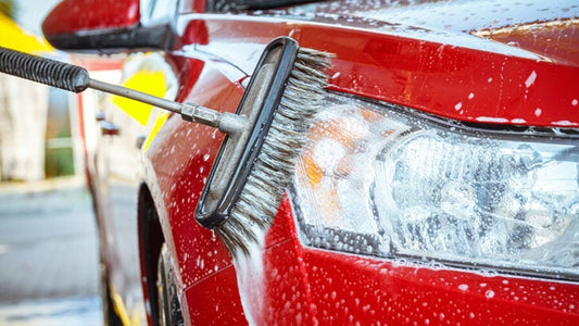 Comment laver sa voiture électrique ?